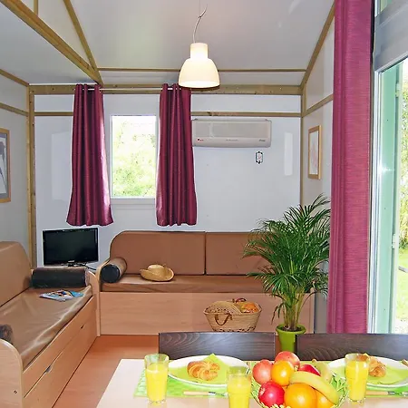 Port Lalande.2 Apartmán *